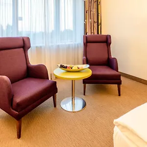 **** Szálloda Plaza Premium Ausztria