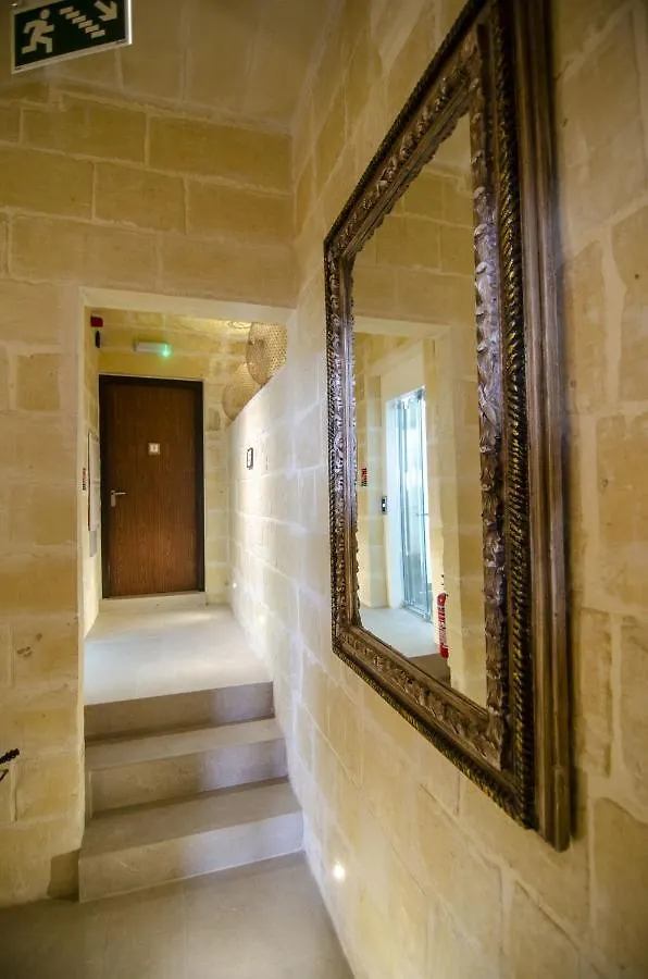 Senglea Suites Hotell
