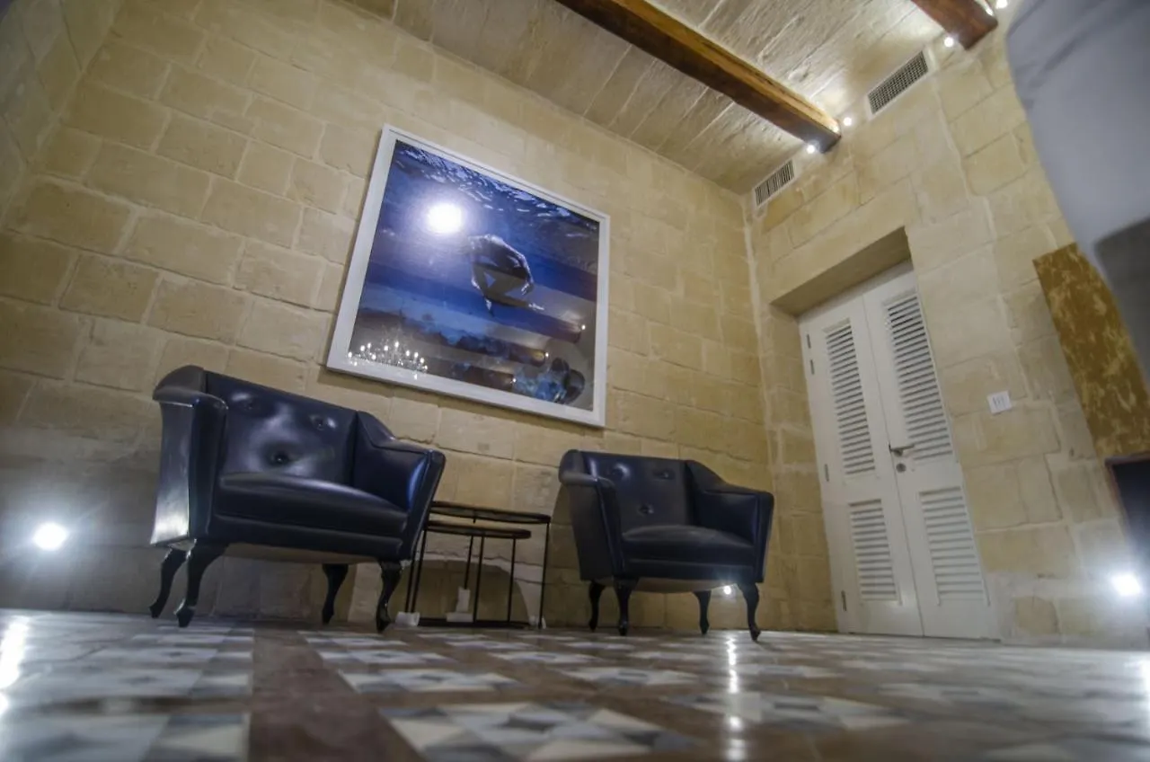 Senglea Suites Hotell