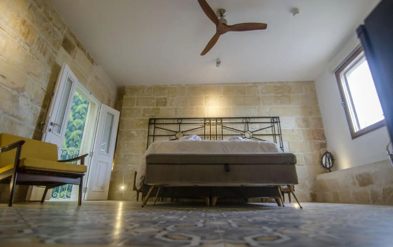 Senglea Suites