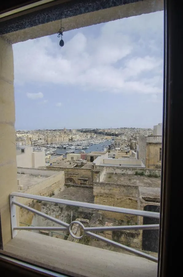 Senglea Suites Hotell